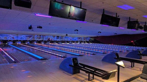 AMF Syracuse Lanes